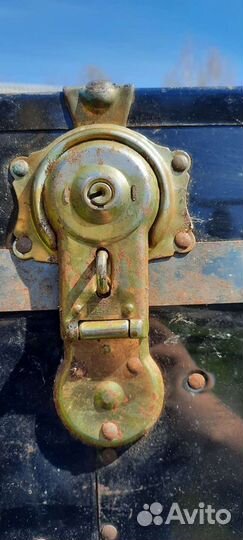 Большой сундук английский под реставрацию