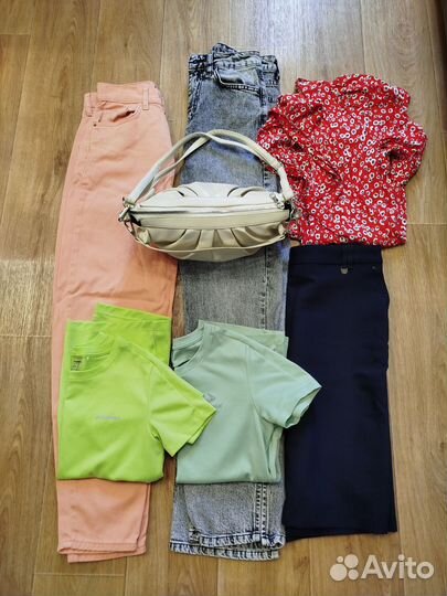 Пакет женских вещей р. 42 и летняя сумка