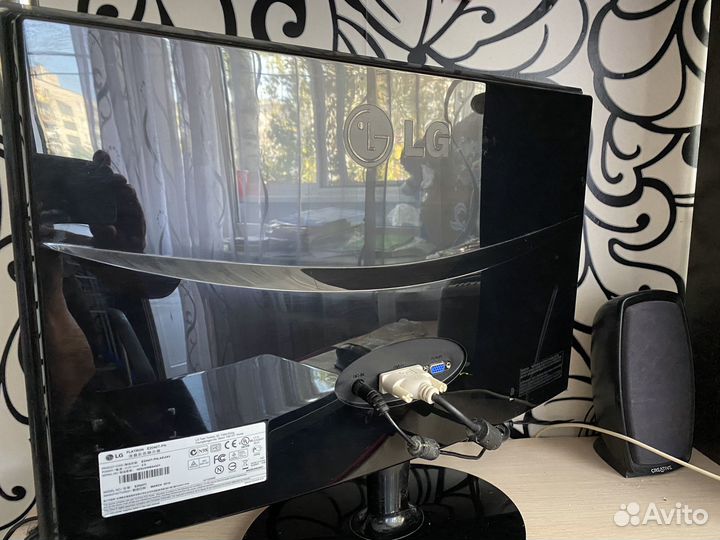 Монитор LG flatron E2040T