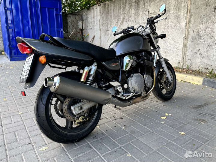 Suzuki inazuma gsx 1200