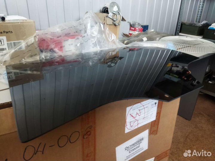 Стекло задней левой двери SsangYong rexton