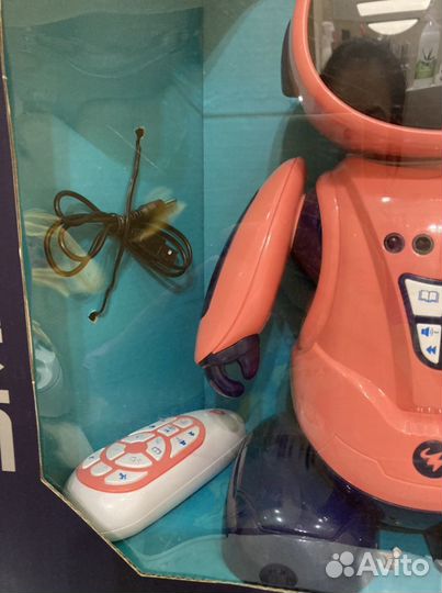 Робот на пульт/управлении