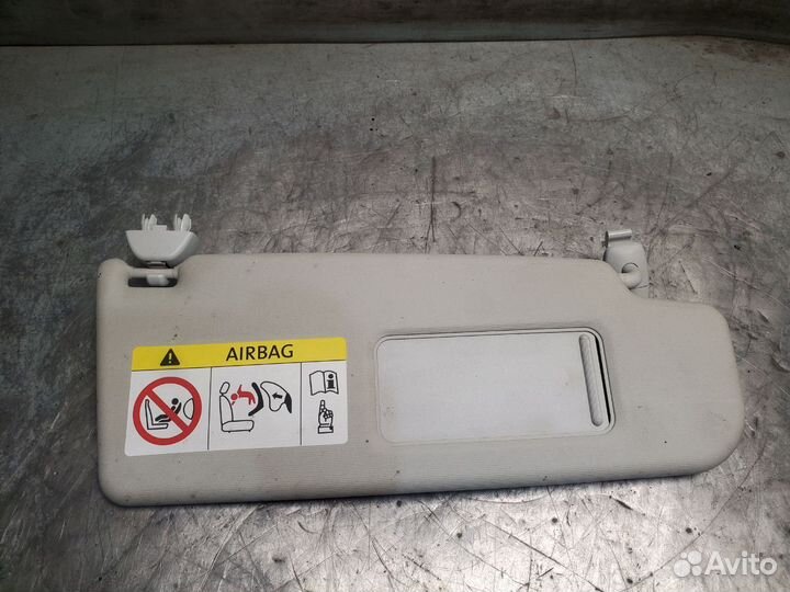 VW Polo Sedan Козырек правый салонный