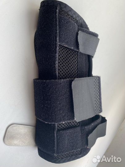 Ортез на лучезапястный сустав левый