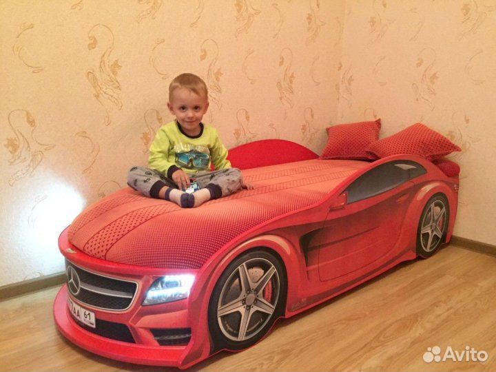 Детская кровать-машина