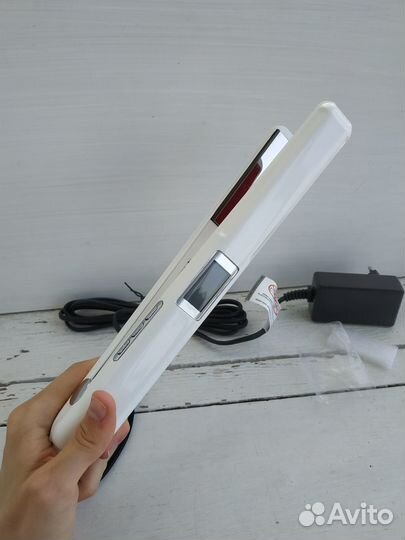 Утюжок для лечения волос ультразвуковой новый