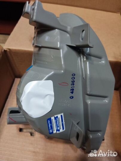 Поворотник в бампер тойота приус, правый