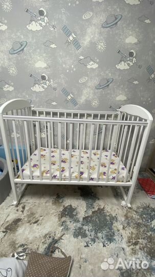 Детская кроватка
