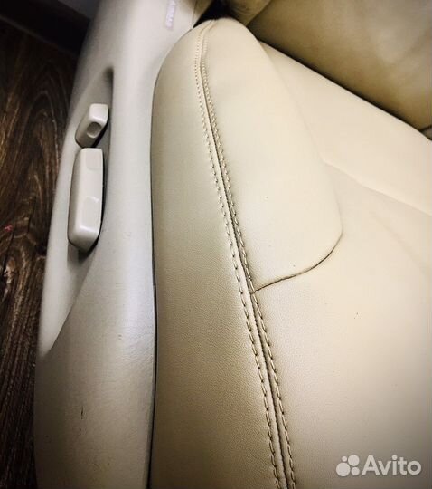 Перетяжка сидений авто