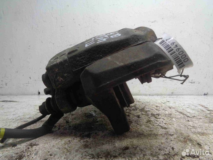 Суппорт передний левый Audi Q5 8R