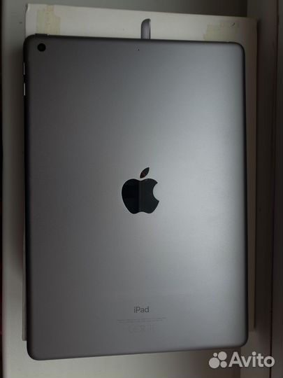 iPad 9,7 2018 6 поколения 32гб