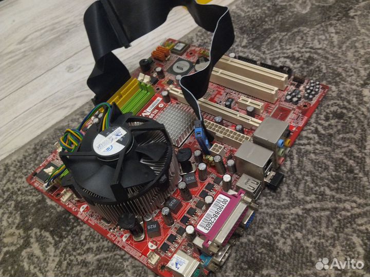 Материнская плата с процессором