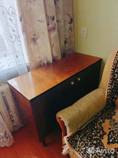 Тумба под телевизор