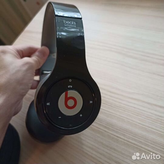 Беспроводные наушники beats wireless
