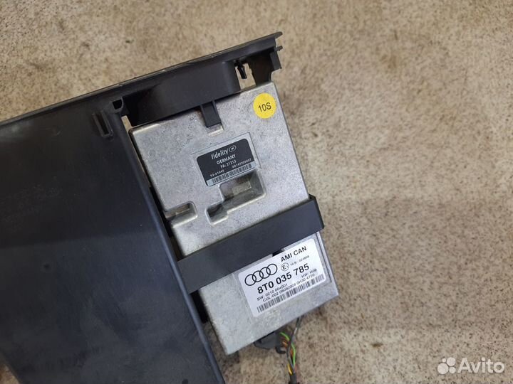 Блок управления AMI Can для Audi A4 B8