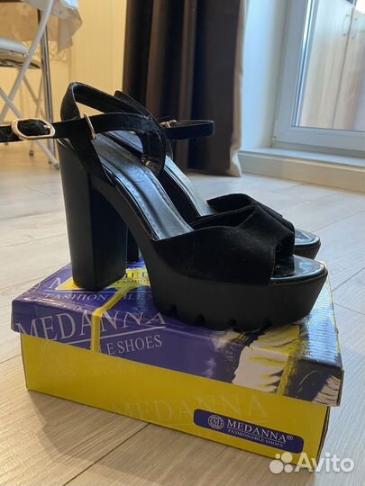 Туфли женские 39 размер