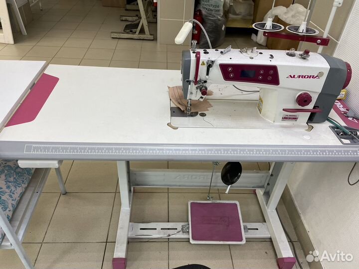 Швейная машина Aurora