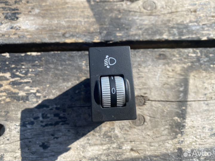 Кнопка корректора фар Lifan X60