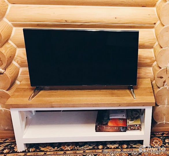 Тумба под телевизор из массива