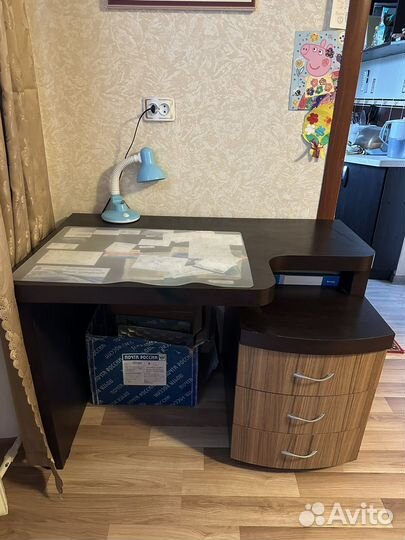 Стол компьютерный