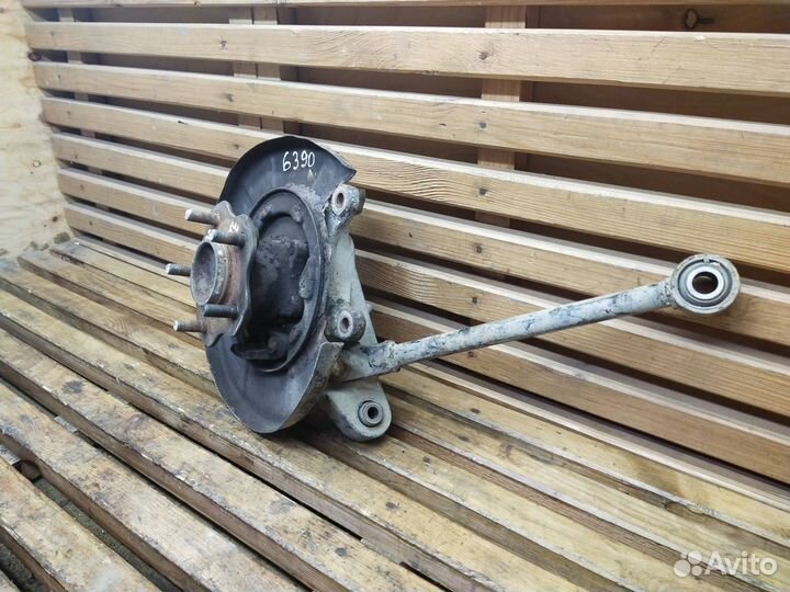 Цапфа задняя правая Nissan Teana J31 2006