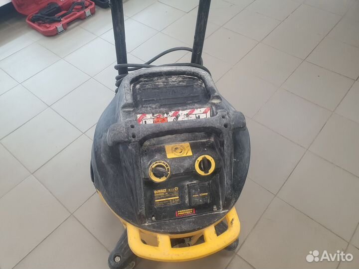 Строительный пылесос DeWalt