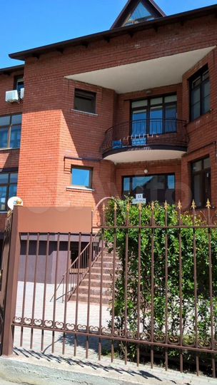 2-к. квартира, 73 м², 1/4 эт.