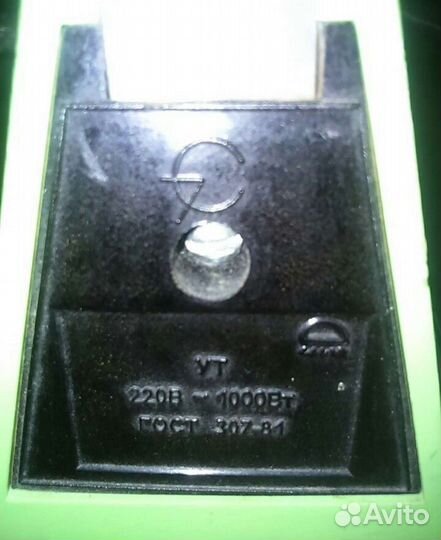 Подставка для утюга и утюг