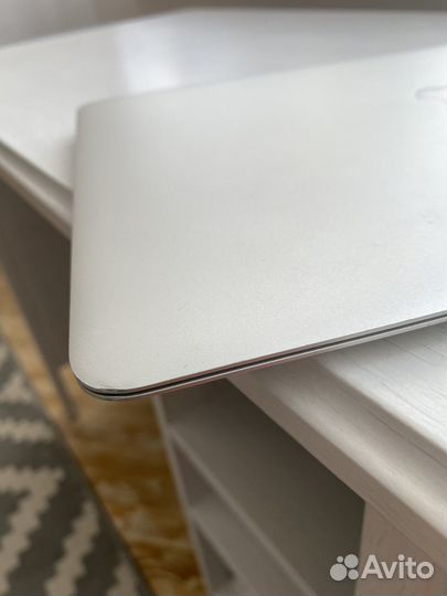 Apple MacBook Air 13 a1466