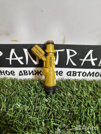 Форсунка топливная Toyota Corolla Fielder NZE121