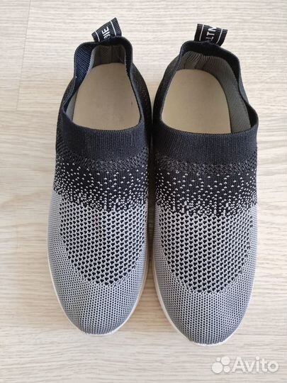 Кроссовки DC Shoes 22,5см и слипоны Easy Step 22см