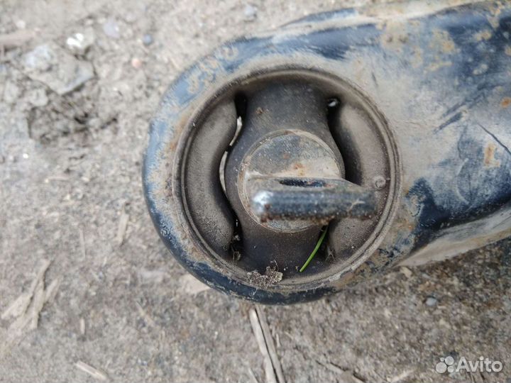 Задние левый рычаг для mitsubishi lancer 10