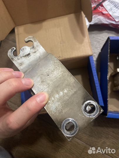 Сайлентблок нижнего попер. переднего рычага gla