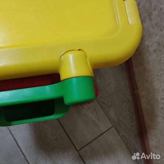 Детский стол