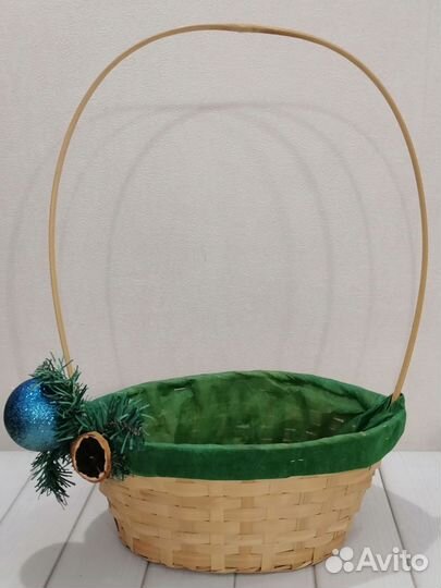 Корзинки коробки сумочки для упаковки цветов б/у