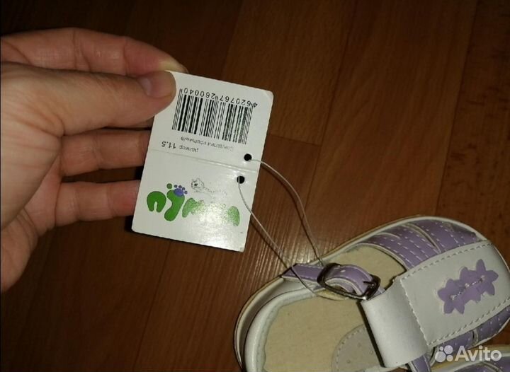 Новые сандалии для девочки