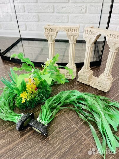 Аквариум с декором