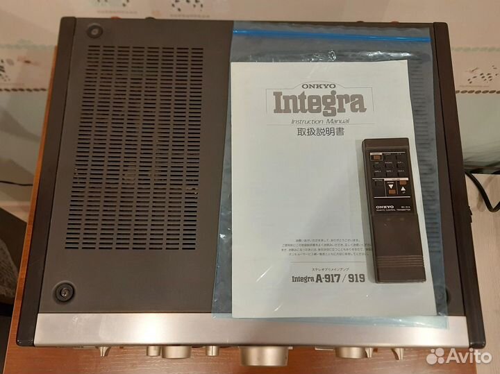 Усилитель Onkyo Integra A919