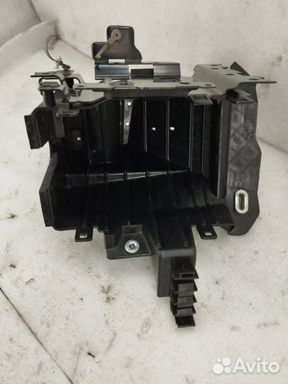 Короб предохранителей Jeep Grand Cherokee 68318605