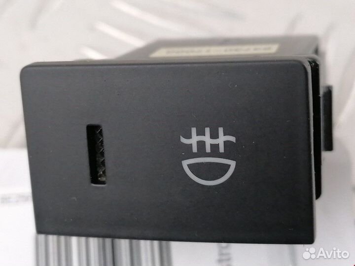 Кнопка противотуманных фар Hyundai Matrix 2004