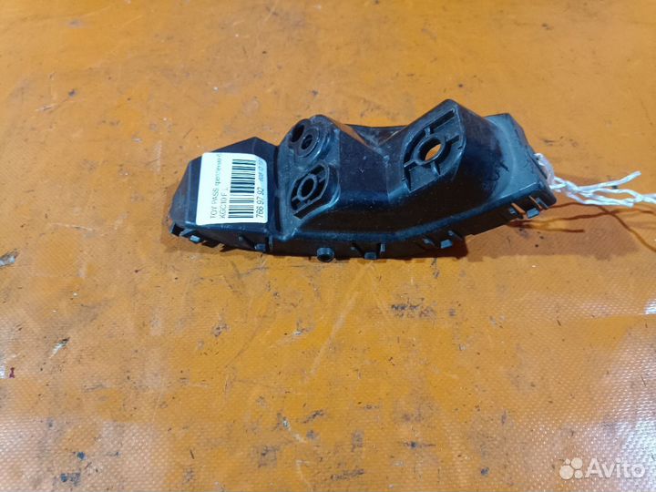 Крепление бампера Toyota Passo KGC10 (Переднее Левое)