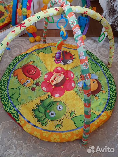 Развивающий коврик, прыгунки, игрушки