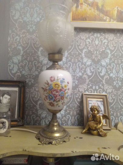 Лампа настольная антикварная.пр Франции