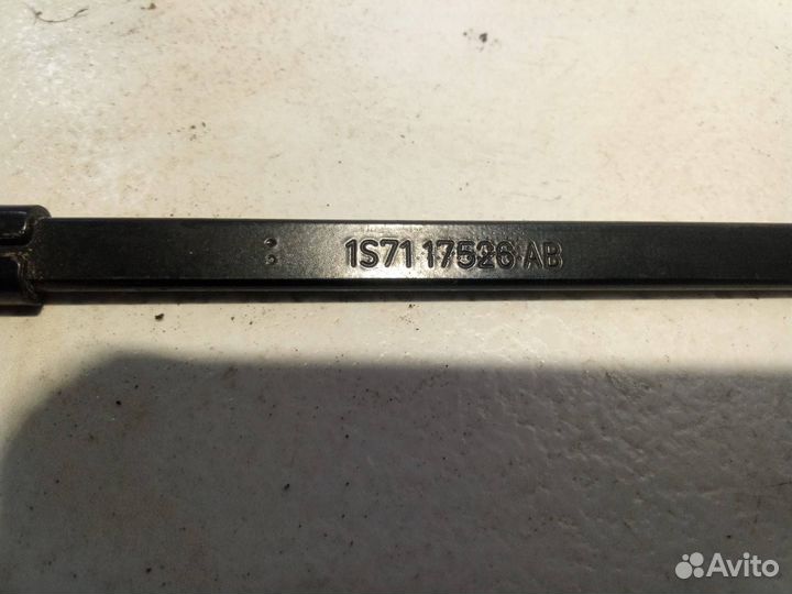 Поводок стеклоочистителя левый Ford Mondeo