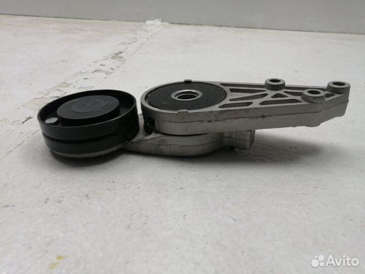 Натяжитель Audi A4