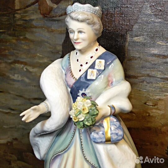 Royal Doulton.Королева Елизавета мать.Статуэтка