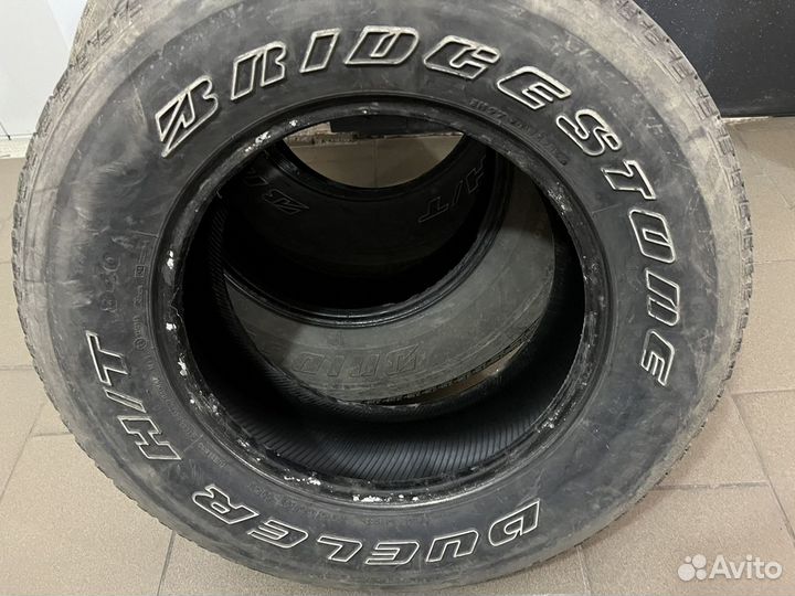 Bridgestone Dueler H/T 275/65 R17