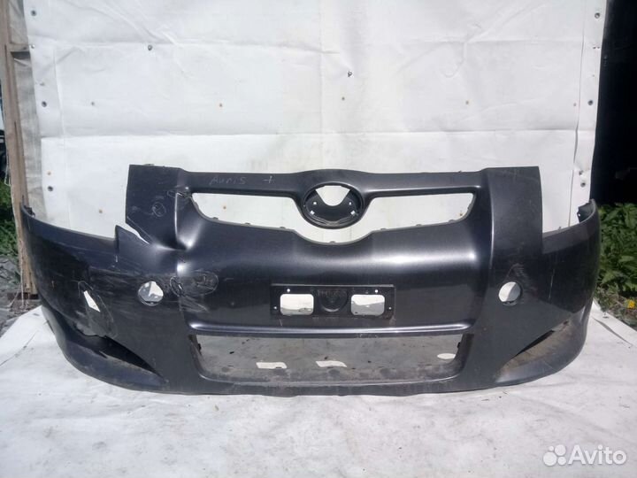 Бампер передний Toyota Auris E150