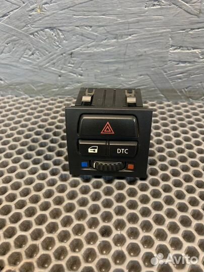 Кнопка аварийной сигнализации Bmw 335 Xi E92 N54