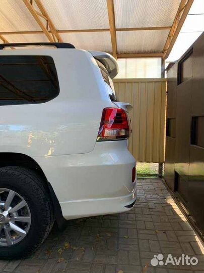 Обвес Toyota Land Cruiser 200